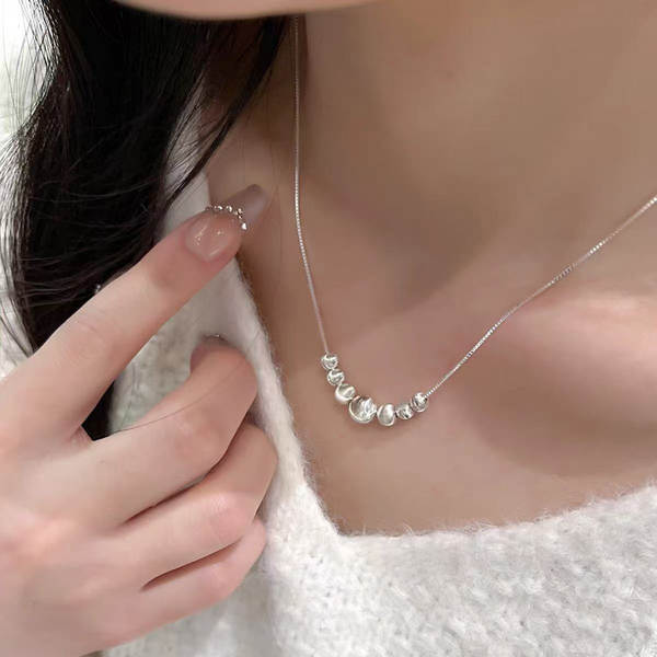 S925 Puro Prata Borboleta Colar Mulheres Pequenos Design Simples Delicioso doce e luxuoso Cadeia de cordão de serpente Sensor avançado