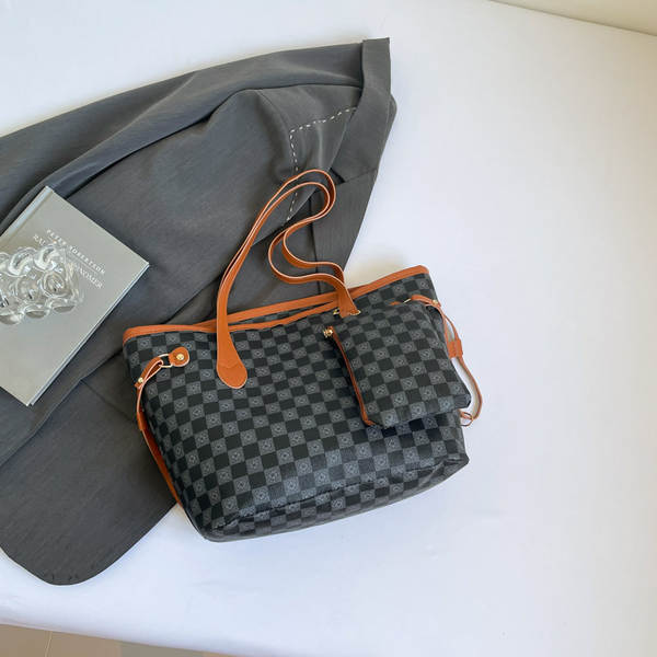 No verão de 2026, a nova mochila da moda da moda olha para o trabalho de um só ombro mochila de mão