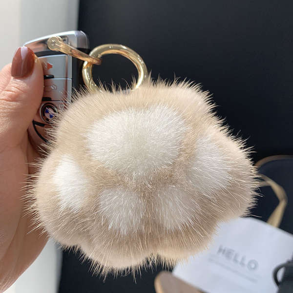 Pendente de Unha de Gato Peludo para Bolsa