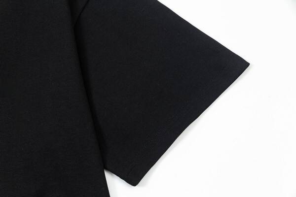 Camisa curta de manga com estampa de letra