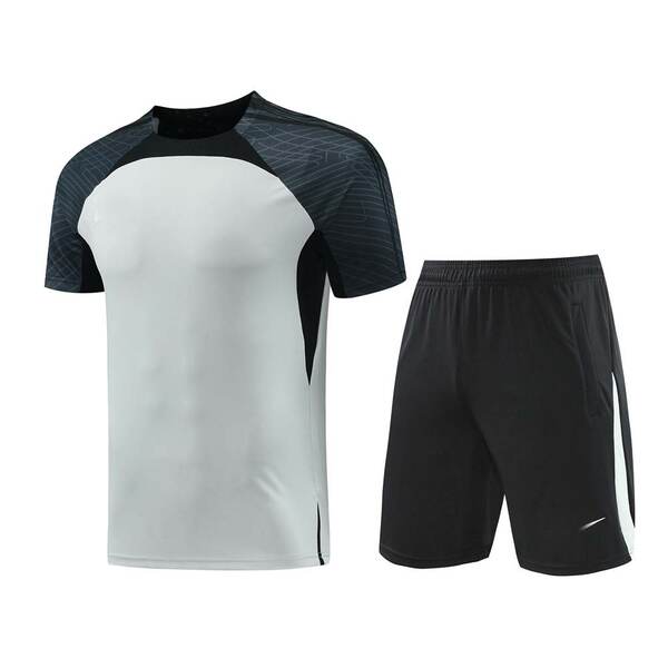Novo modelo de esportes de corrida de moda de verão tendência moda suave e rápida secagem de ar de pulseiras curtas calças de treinamento