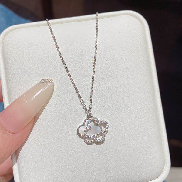 Colar feminino em titânio aço luxo não desbota versátil pendente sofisticado design exclusivo minimalista corrente clavícula acessório importação