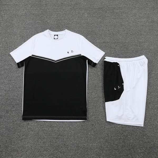 Novo modelo de esportes de corrida de moda de verão tendência moda suave e rápida secagem de ar de pulseiras curtas calças de treinamento
