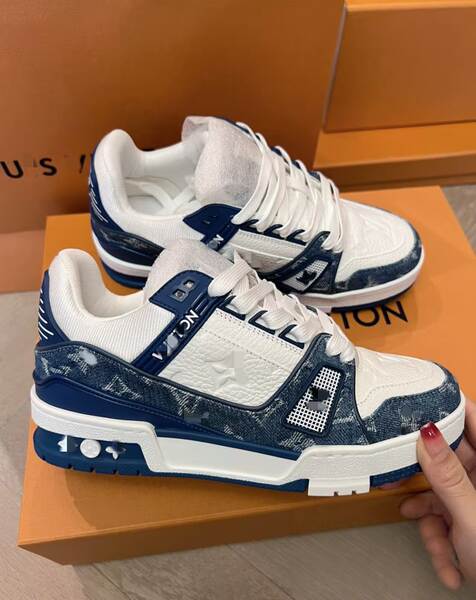 Sapatos de couro confortáveis