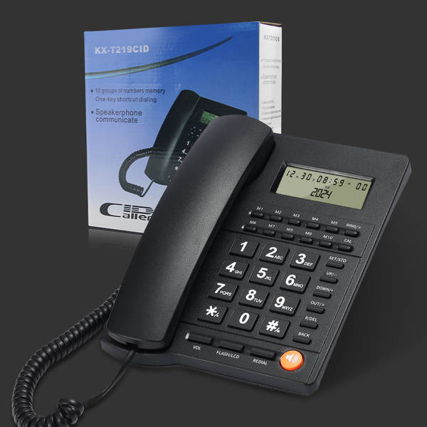 Chegou a hora de ligar para o telefone do escritório do hotel.